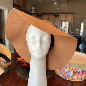 Chicos Cooper Netrual Floppy Hat New